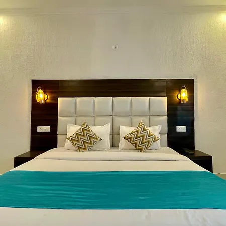 The Wraveler Tapovan Rooms And Dorms-2
