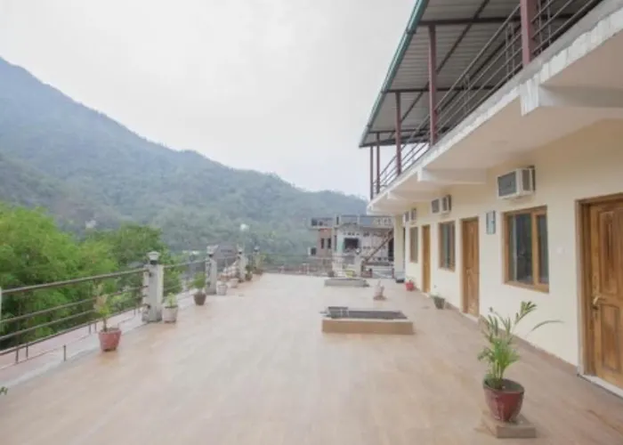 D'Socialz Hostel Rishikesh